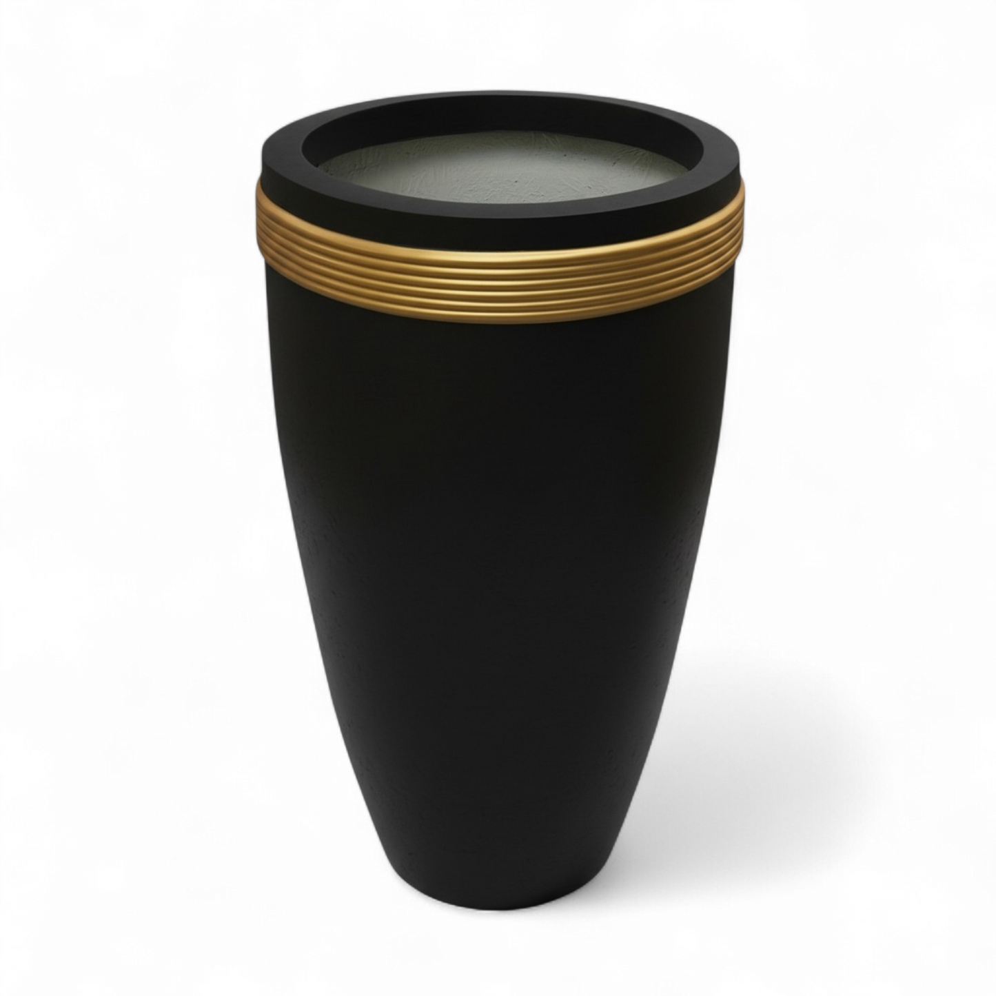 Trophy planters by Avantika's Garden