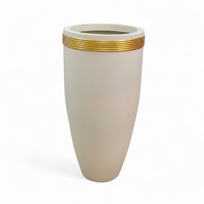 Trophy planters by Avantika's Garden