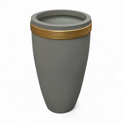 Trophy planters by Avantika's Garden