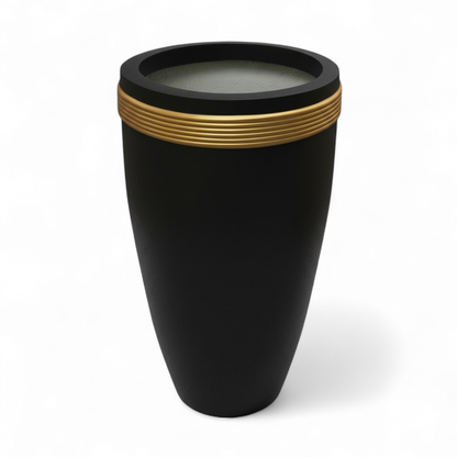 Trophy planters by Avantika's Garden