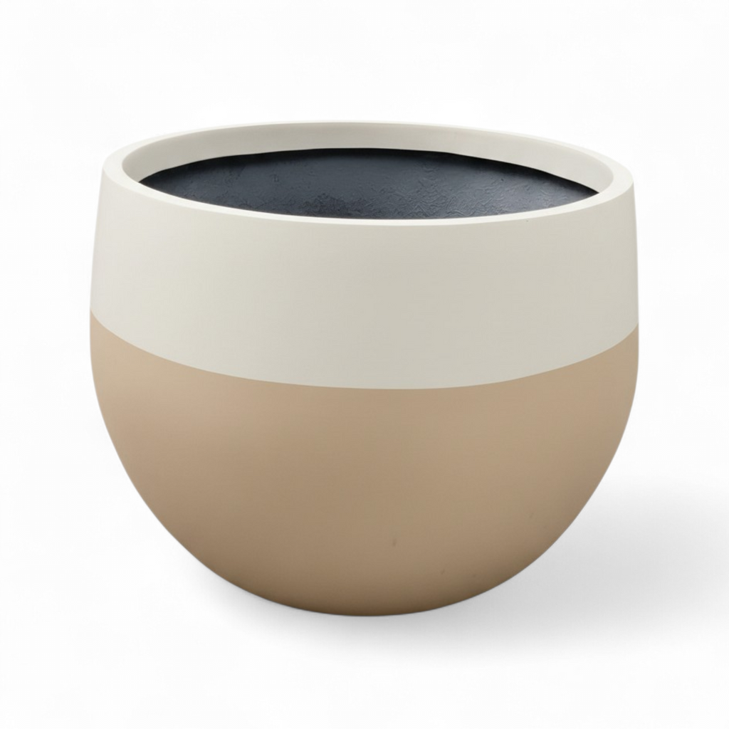 Zeus planter by Avantika's Garden