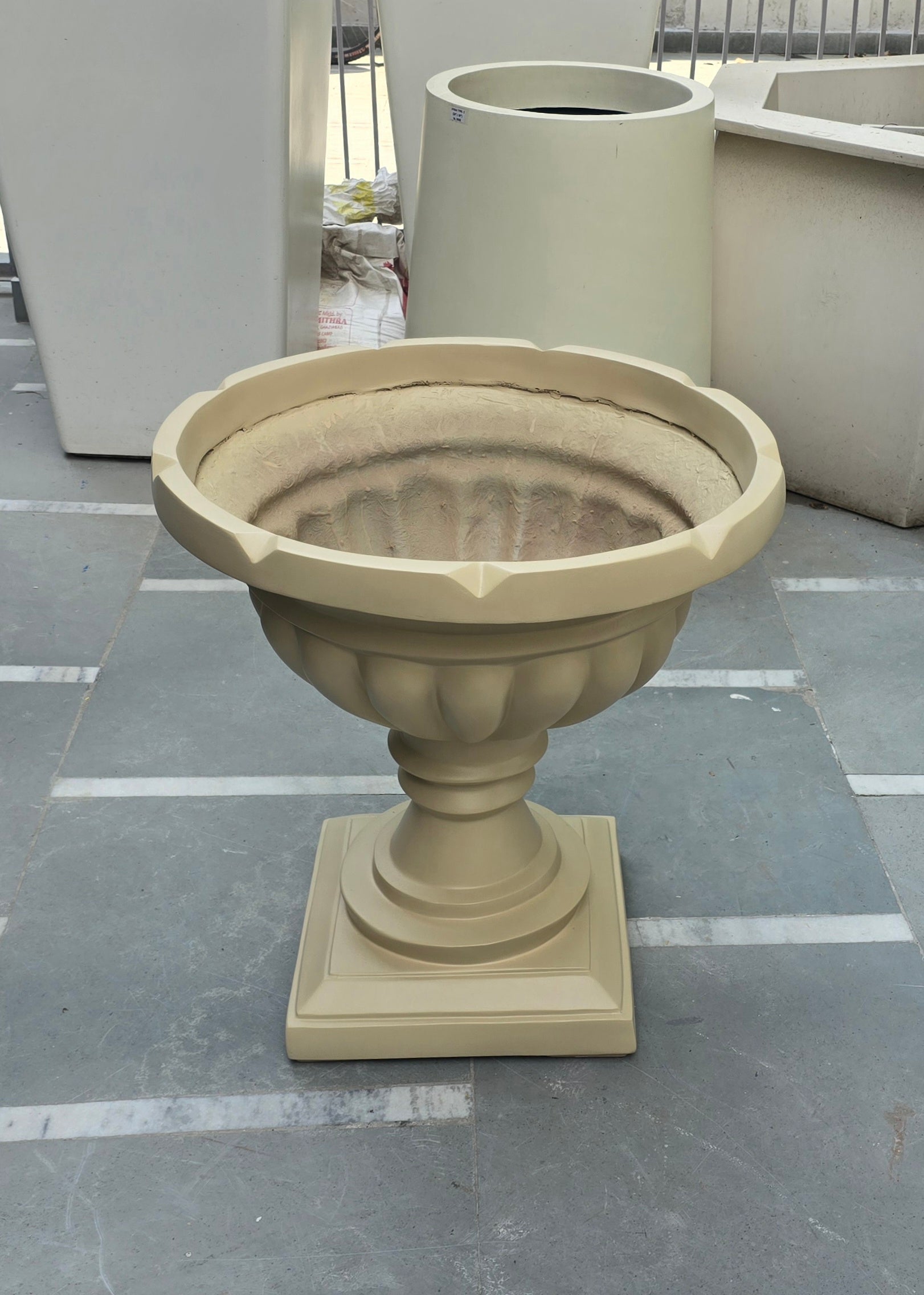 Classic planter by Avantika's Garden