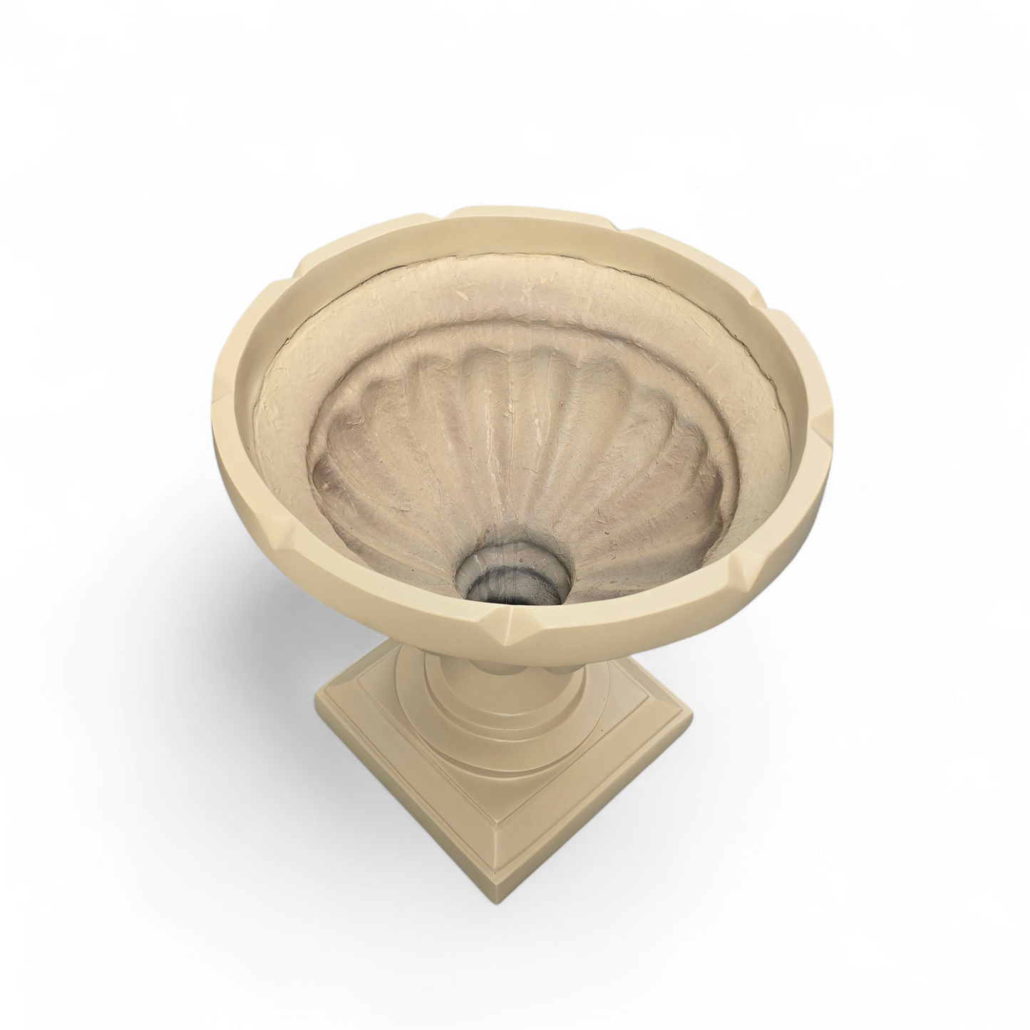 Classic planter by Avantika's Garden