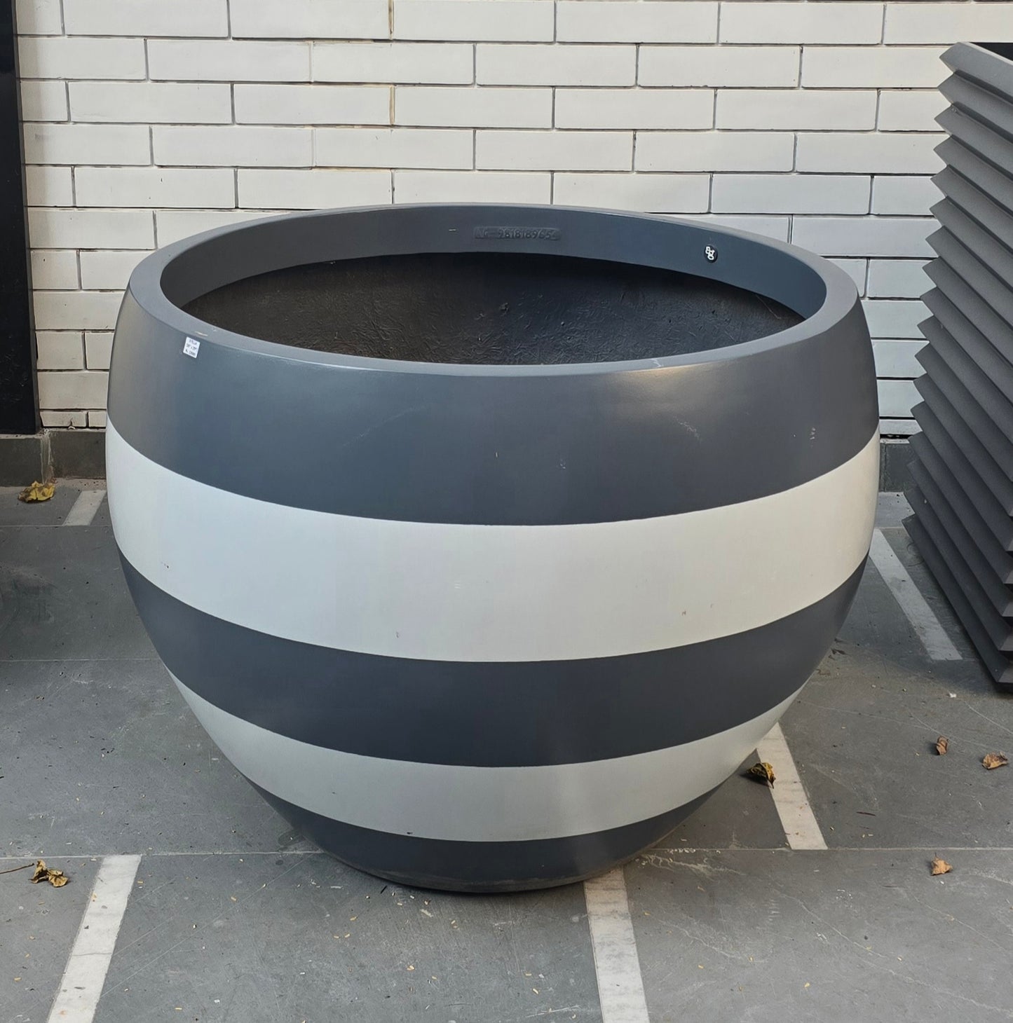 Stella planter