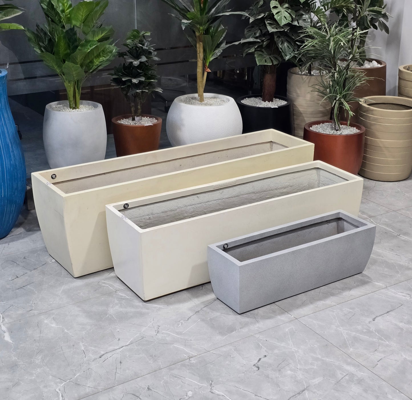 Verona box planters