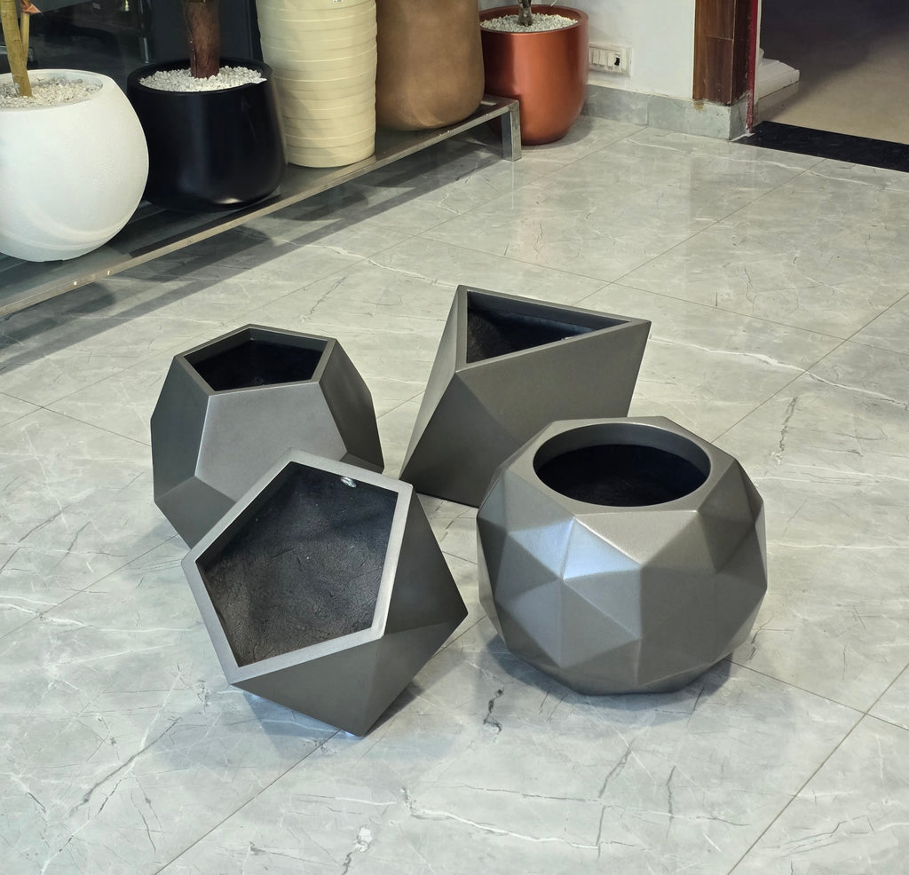 Star planter by Avantika's Garden
