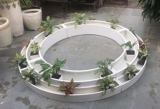 Circle planters by Avantika's Garden