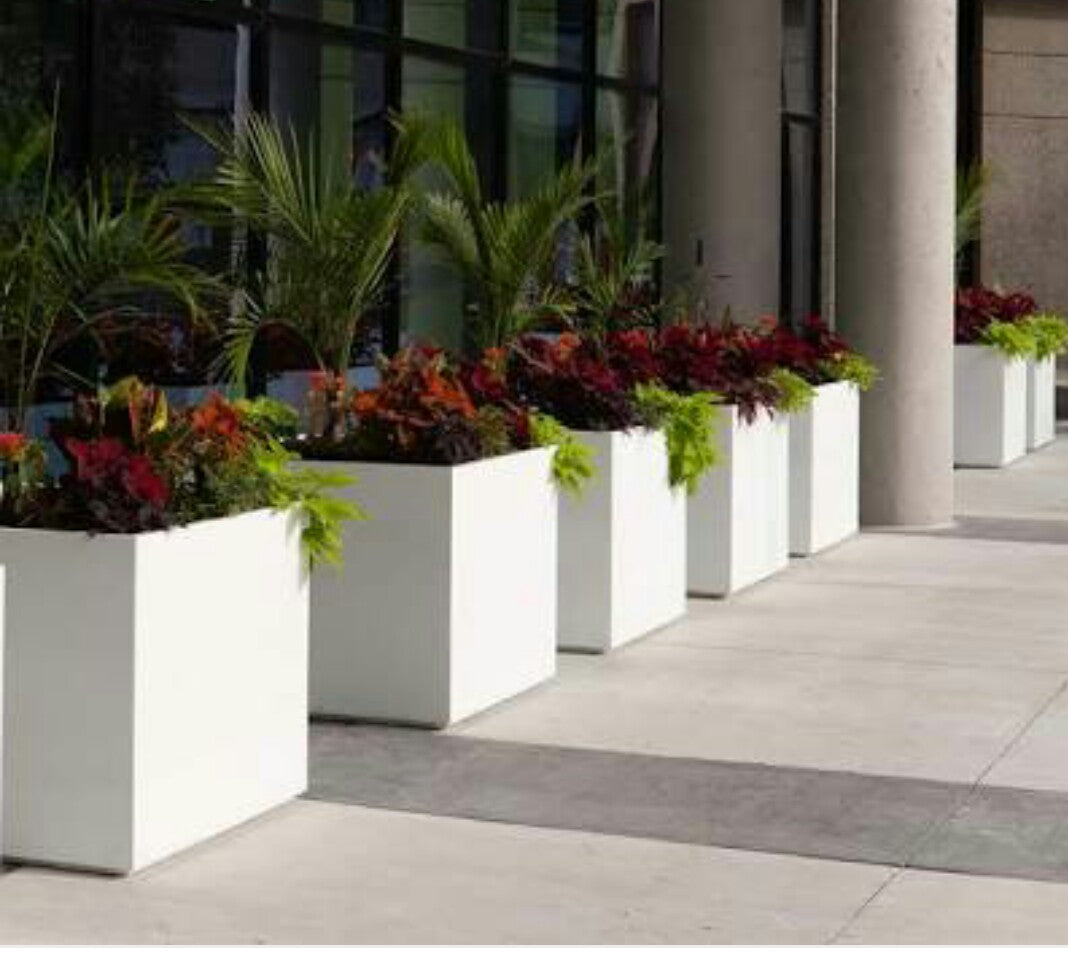 Cube planters up to 17"