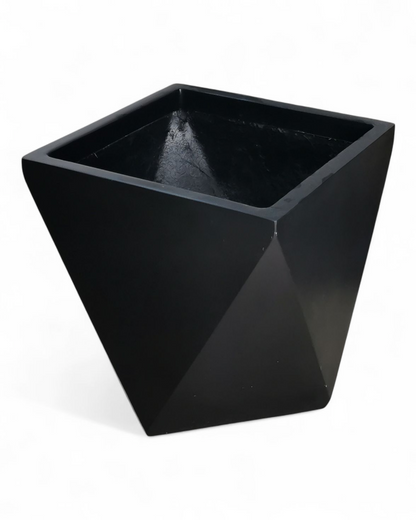 Diamond planters by Avantika's Garden