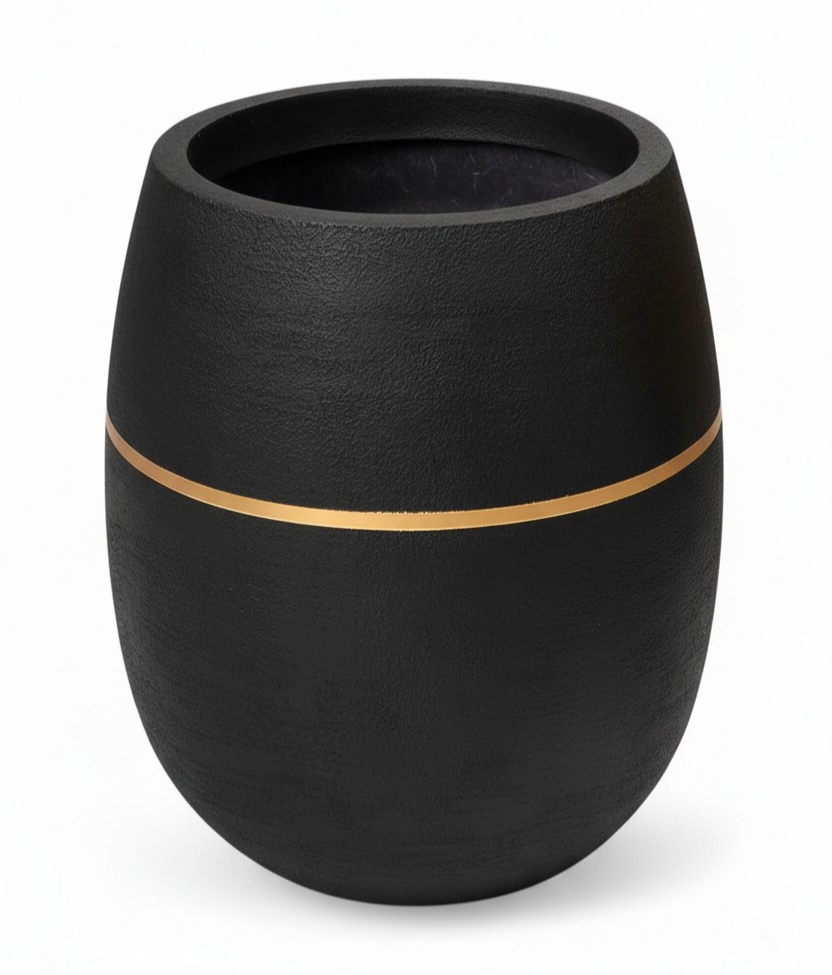 Roma planter by Avantika's Garden