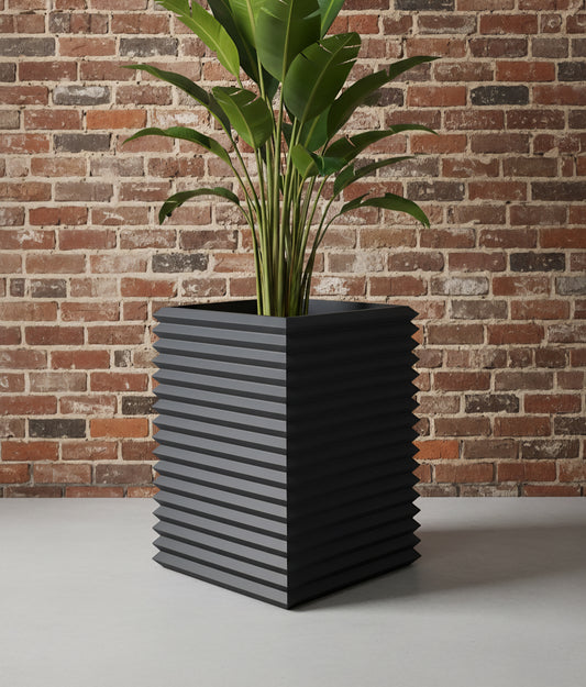 Sorrento planter by Avantika's Garden
