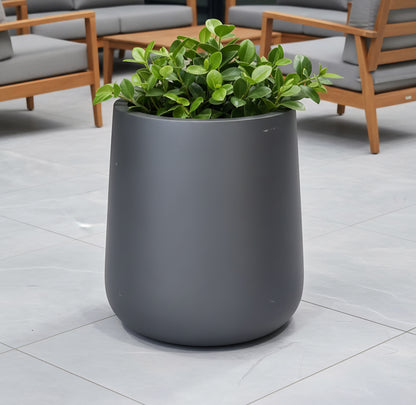 Syrah planters by Avantika's Garden