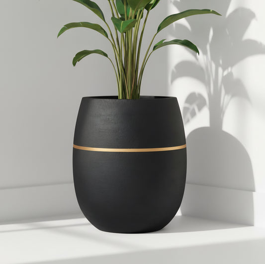 Roma planter by Avantika's Garden